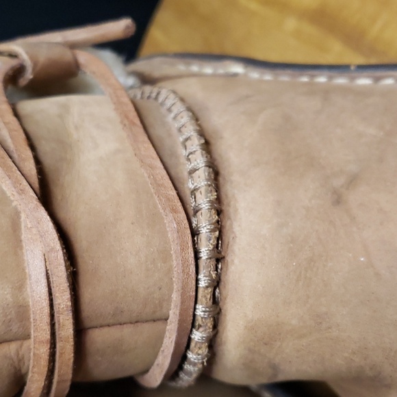 UGG 'Caspia' Winter Boots - Women's size 8 - Picture 12 of 13